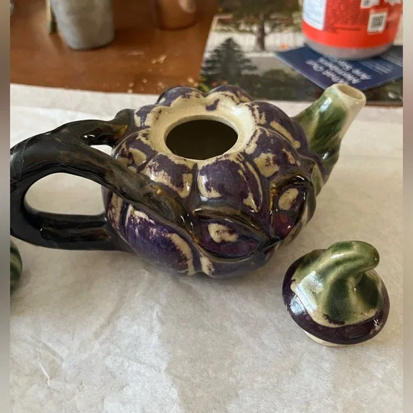 Two mini teapots. - Picture 3 of 5